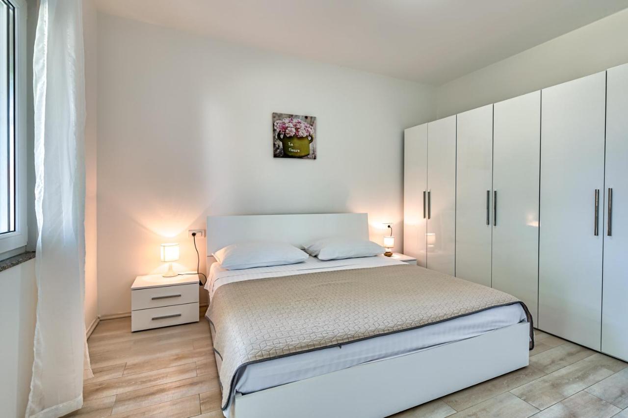 Villa Matija Ližnjan Buitenkant foto