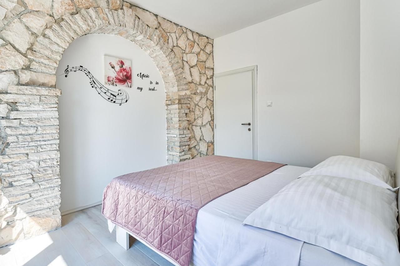 Villa Matija Ližnjan Buitenkant foto